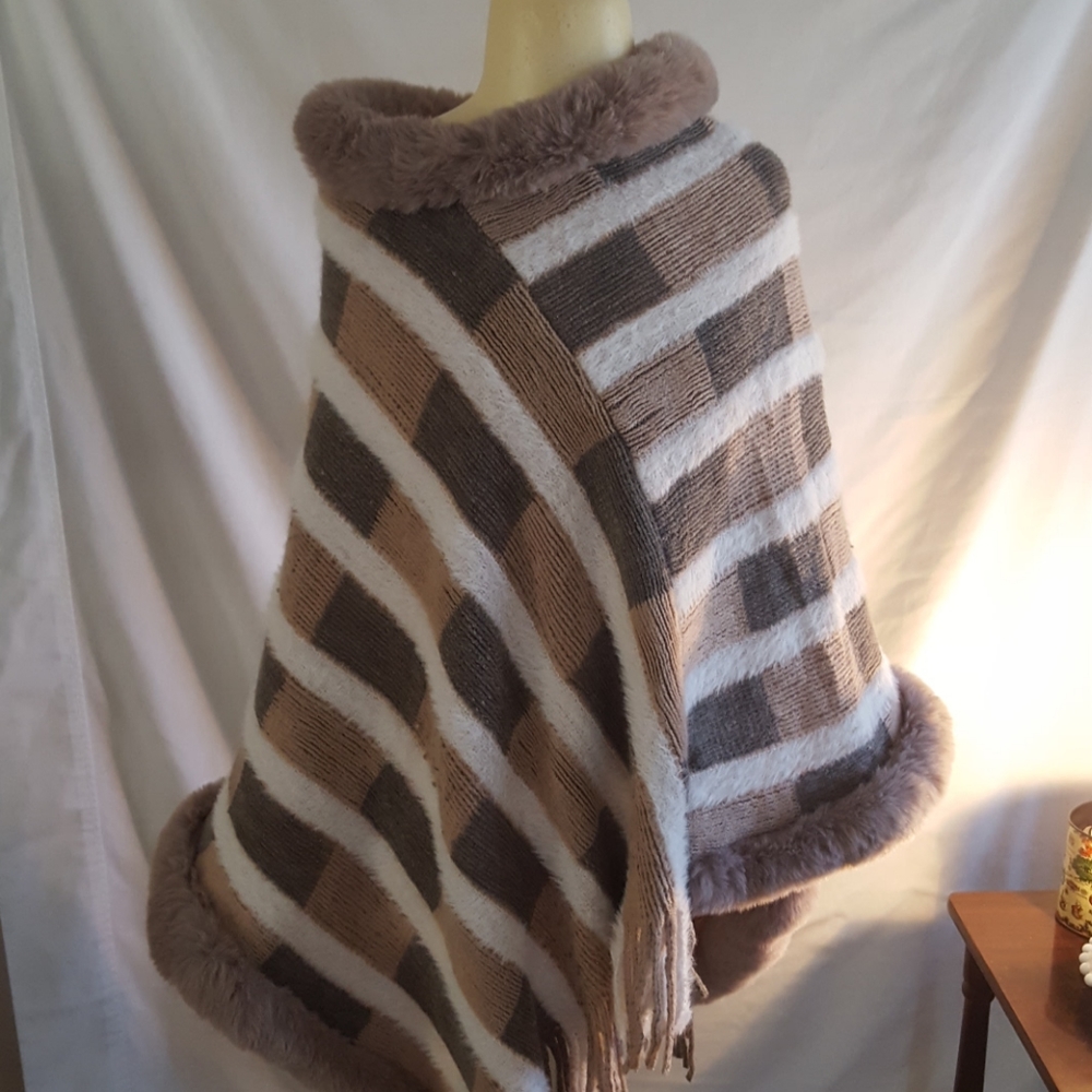 GM fashions USA Poncho